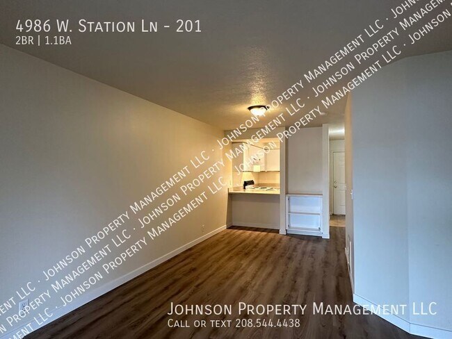 4986 W Station Ln Unit 201