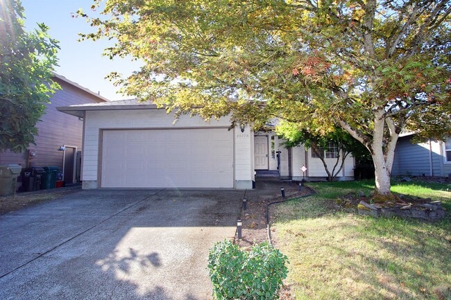 Building Photo - 20778 SW Longacre St Rental