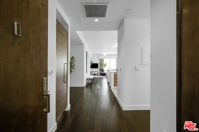 855 Croft Ave Unidad 206
