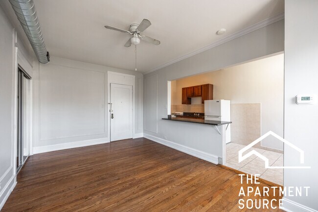Photo - 2712 N Milwaukee Ave Unit 305