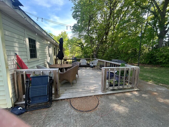 Photo - 110 Martin St