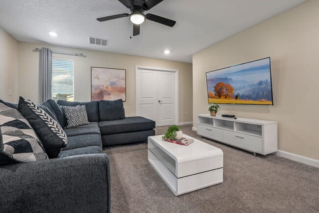 Building Photo - 4532 Target Blvd Rental