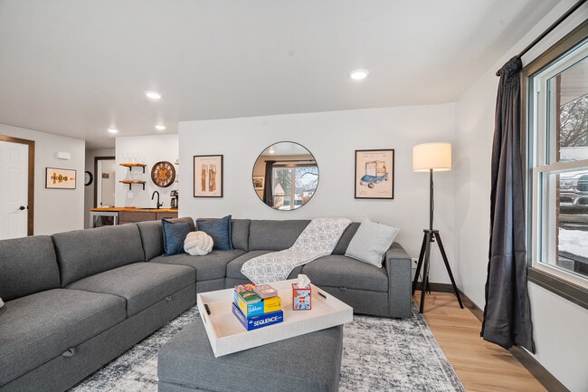 Photo - 1418 S Ridge Rd