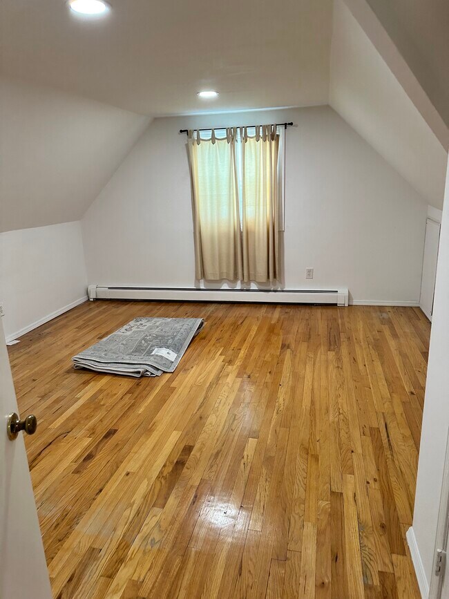 Photo - 87 Hemlock St Apartments Unit Lofaso