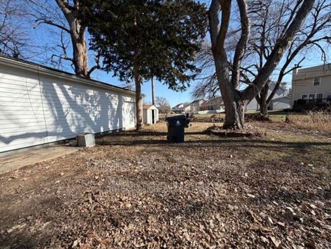 Photo - 330 S St Charles St