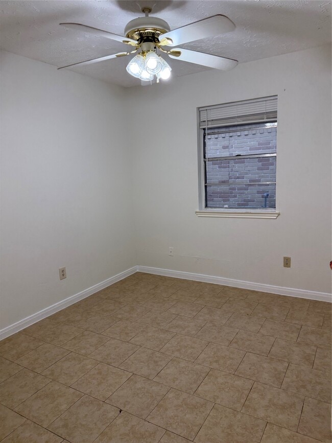Photo - 11627 Cliveden Dr