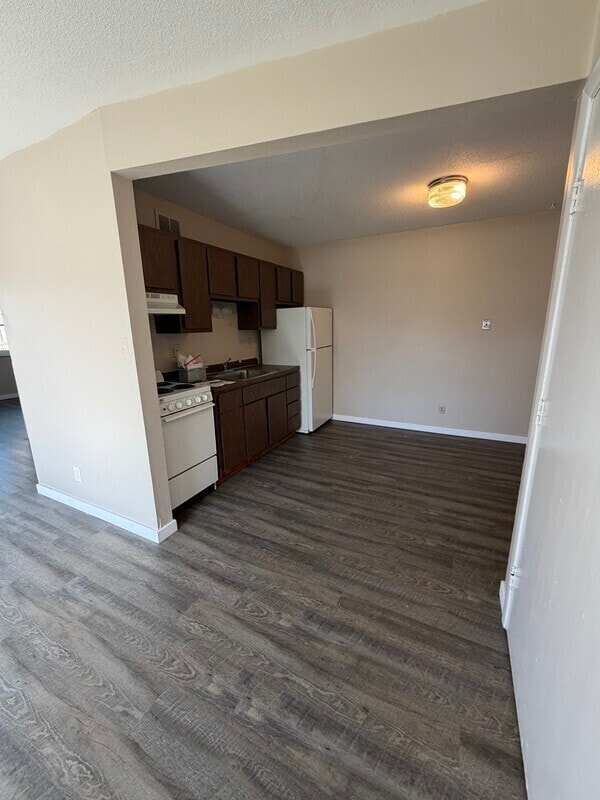 Photo - 1450 Meadowview Dr Unit 4