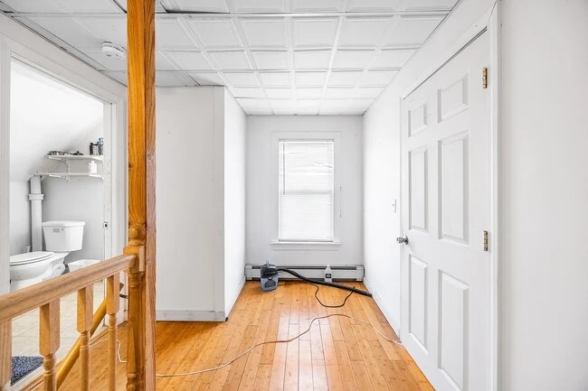 Photo - 115 Park St
