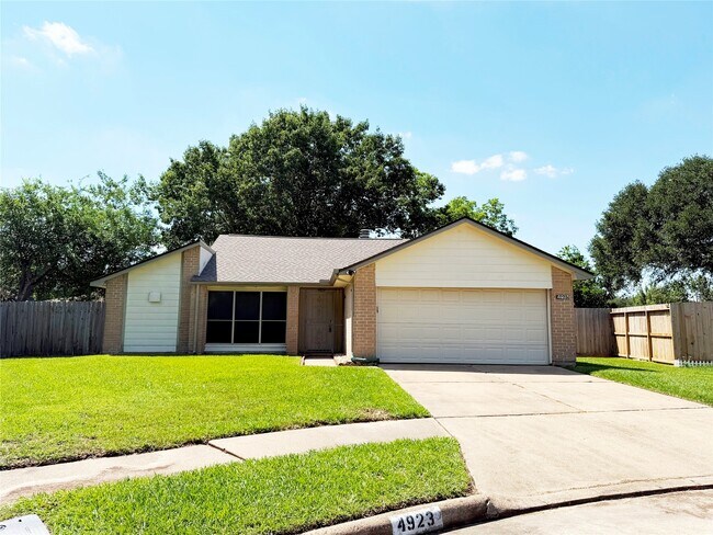 Photo - 4923 Kentwalk Dr