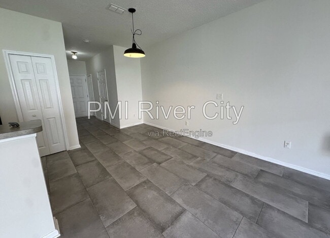 8617 Ribbon Falls Ln