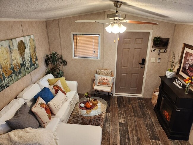 Photo - 5714 South Gordon Rd SW