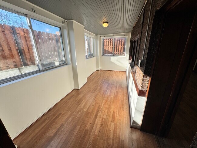 Photo - 6657 S Knox Ave Unit G