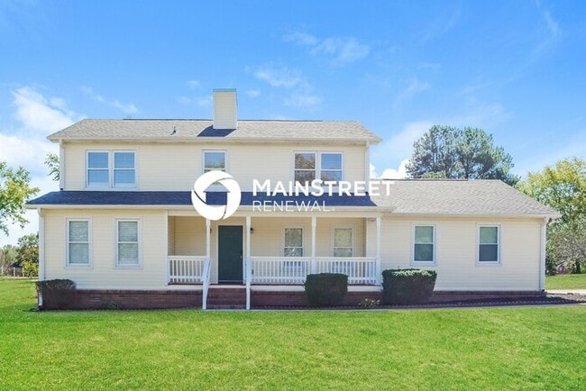 4 Bedroom Pet-Friendly Home in HUNTSVILLE, AL with Main Street Renewal
