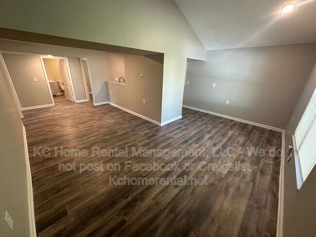 Photo - 4140 E 60 Terrace