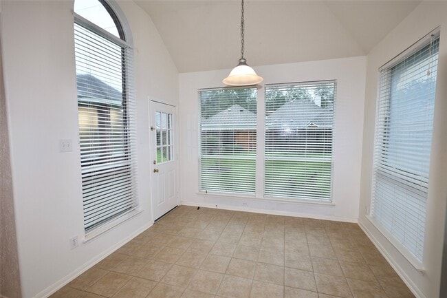 Building Photo - 4106 Hidden Fort Ln