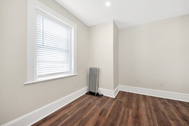 Photo - 105 School St Unit 3