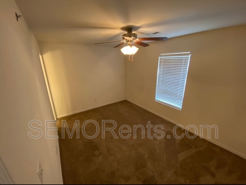 Photo - 3 Village Dr