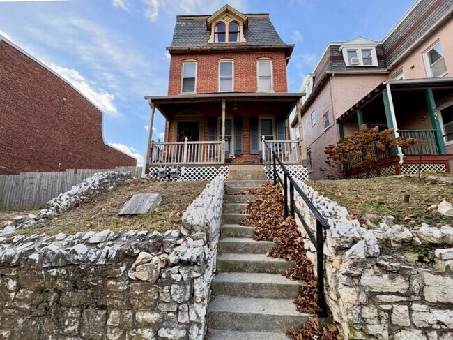 Photo - 342 N Newberry St Unit 2FB