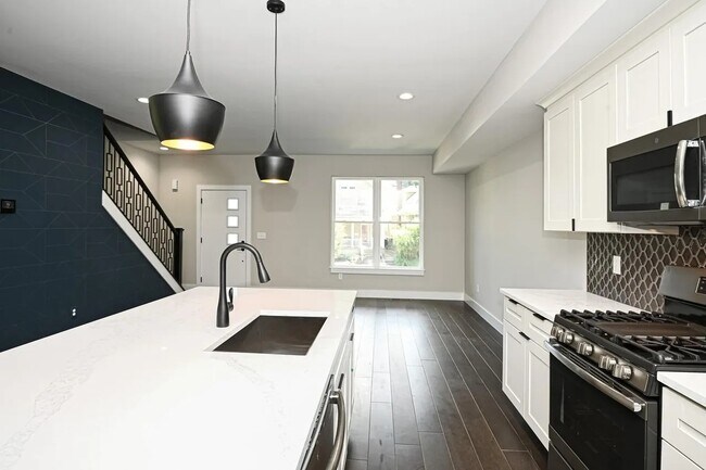 Photo - 1722 William Howard Taft Rd