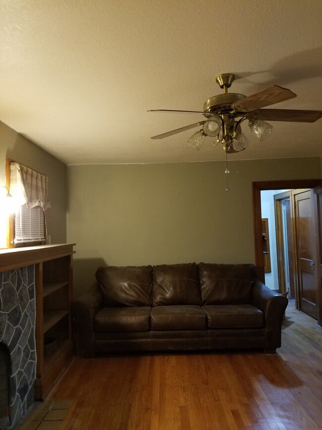 Photo - 41 N Brockway Ave