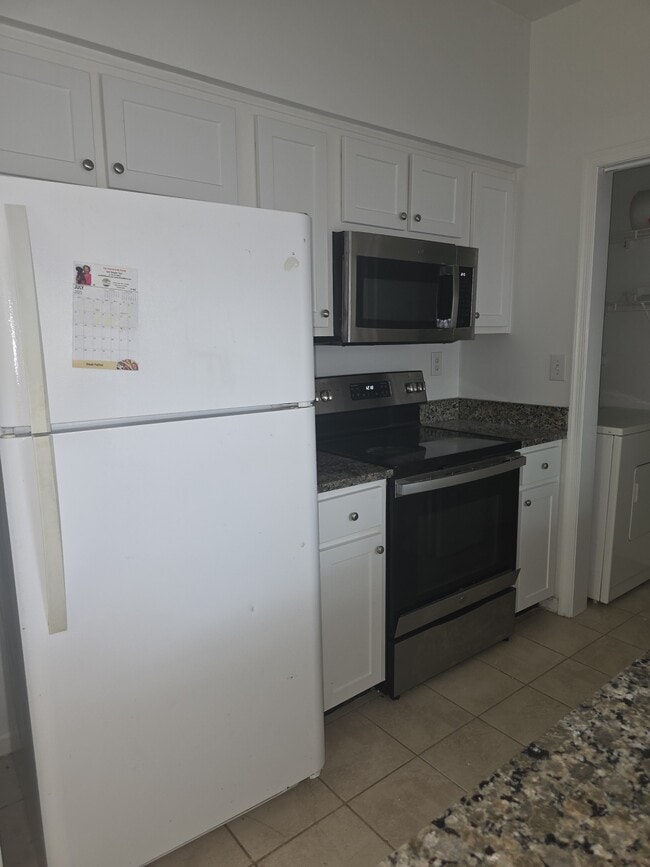 Photo - 1012 Primrose Ln