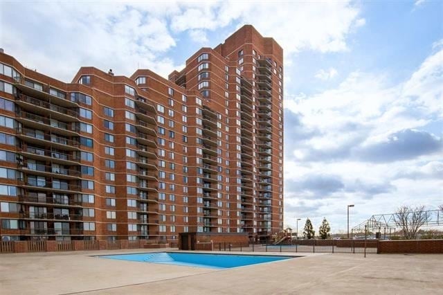 Building Photo - 616 Harmon Cove Tower