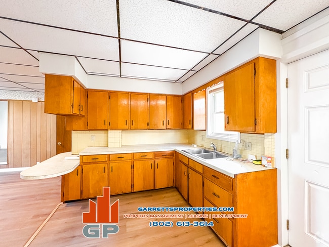 Building Photo - 19 Maple Ave Unit 2 Rental