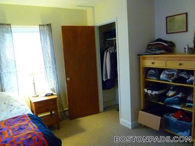 Photo - 8 Brattle Dr Unit 5