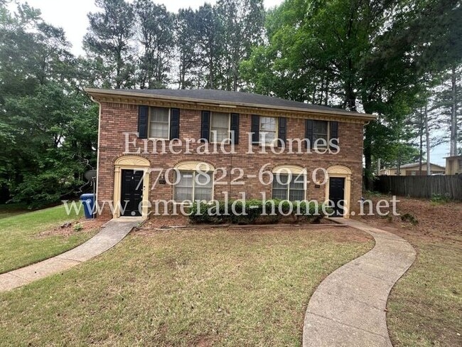 Building Photo - READY NOW!!! 2 bedroom townhouse available in Lawrenceville!