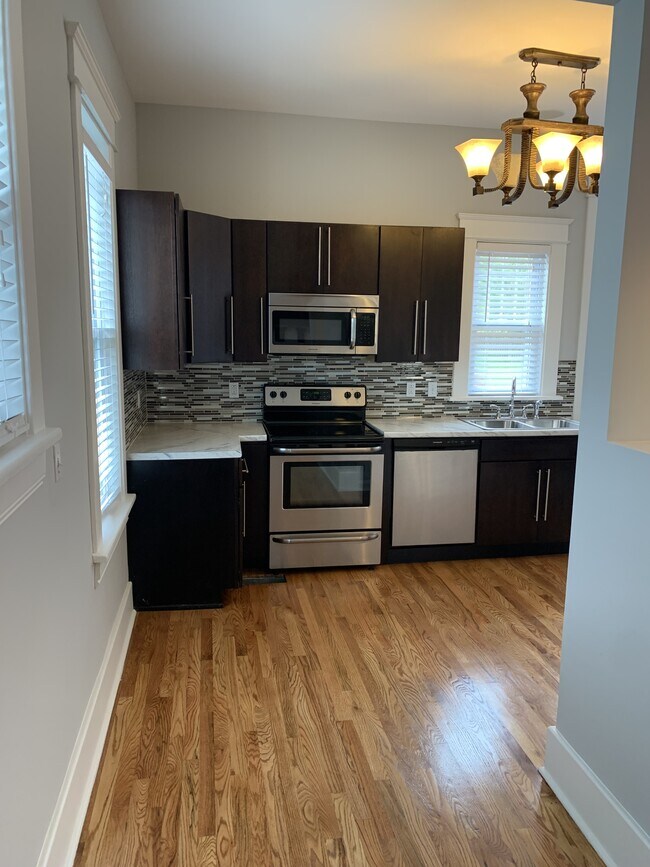 Photo - 2213 10th Ave S