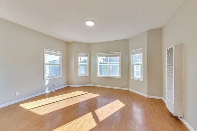 Photo - 1000 18th St Unit 16