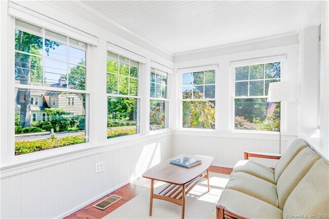 Photo - 303 Wakeman Rd