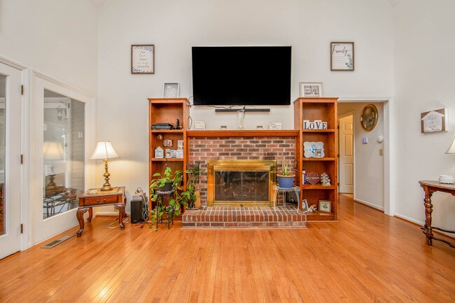 Photo - 28900 Deercroft Dr