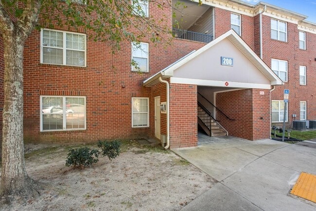Photo - 3000 S Adams St Unit 213