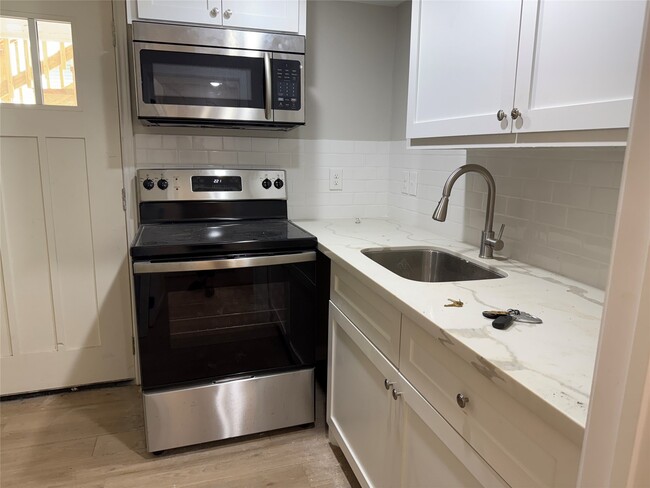 Photo - 6708 Avenue I Unit 4