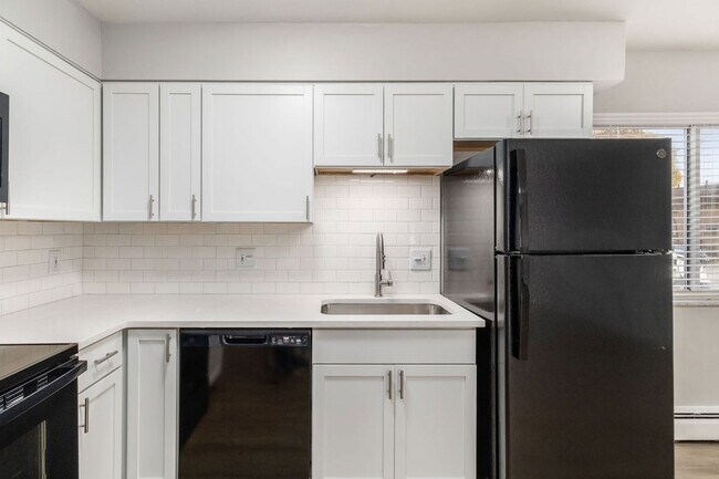 Photo - 639 Riverview Dr Unit 7