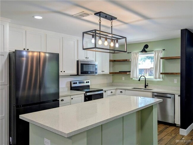 Photo - 14 Harvey St