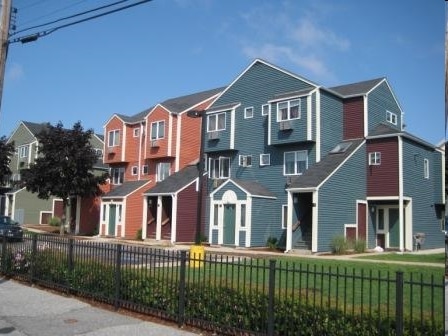 Photo - Omni Point Apartments