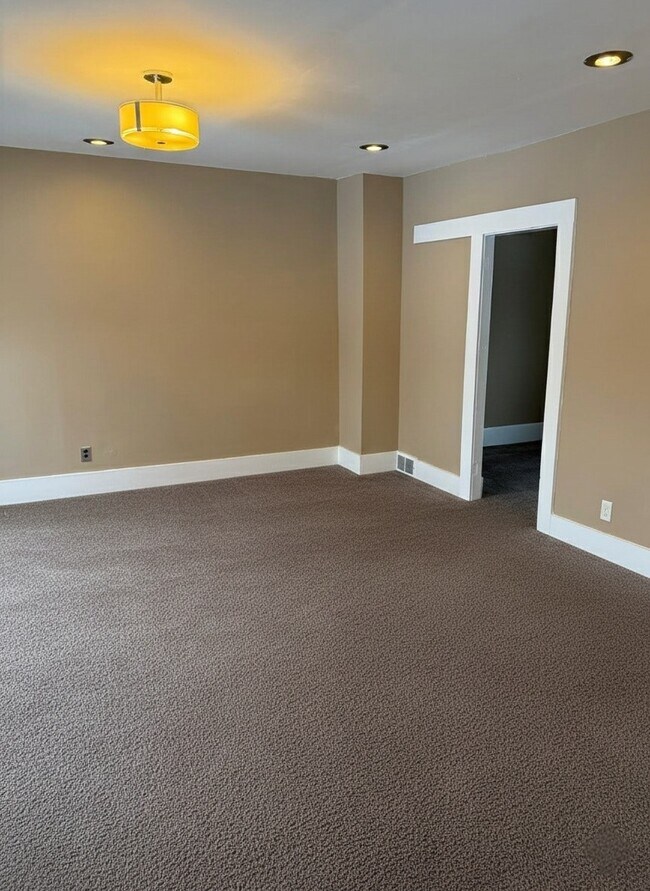 Photo - 7007 Fullerton Ave Unit UP