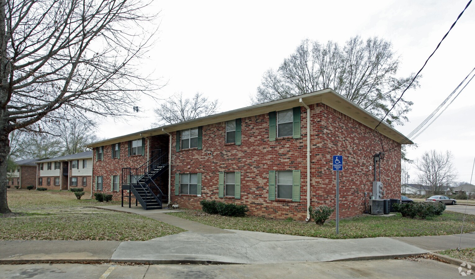Photo - Royal Estates Apartments
