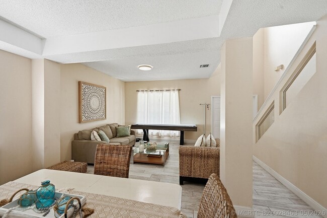 Photo - 15073 Oak Chase Ct