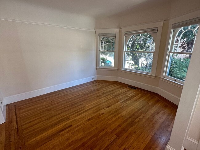 Photo - Great Home Located in the Pill Hill Neighborhood