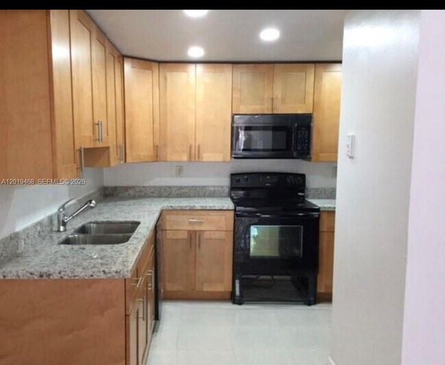 Photo - 6950 Miami Gardens Dr Unit 2-211
