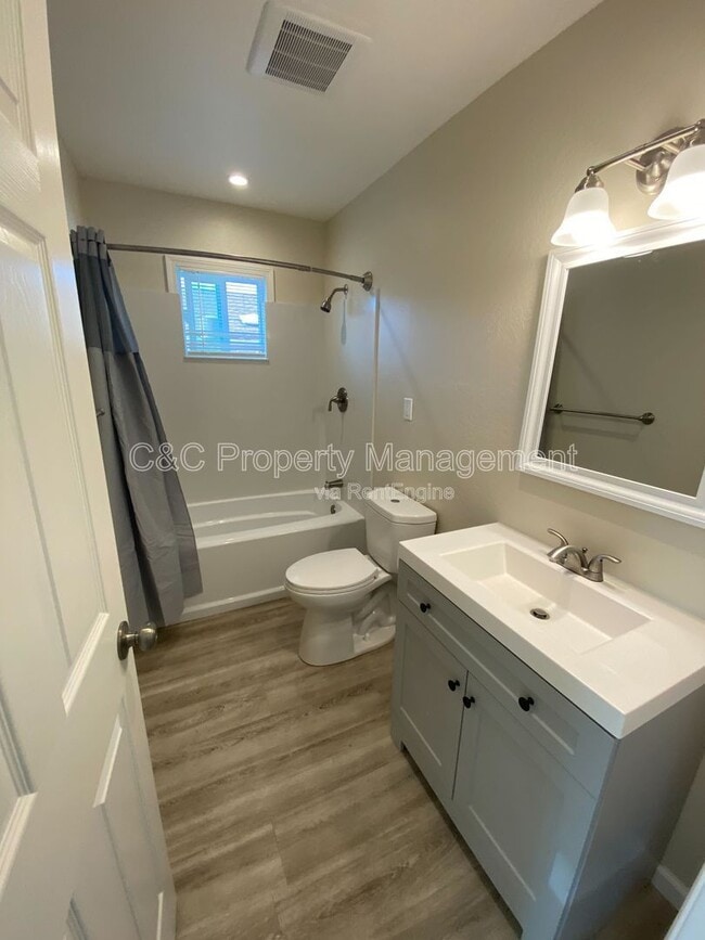 Photo - 1343 Mingo Ave Unit B