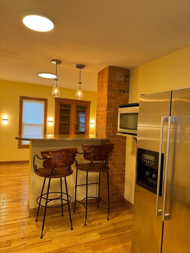 Photo - 341 Riverdale Dr