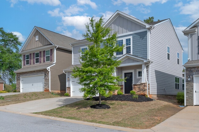 Photo - 109 Magnolia St