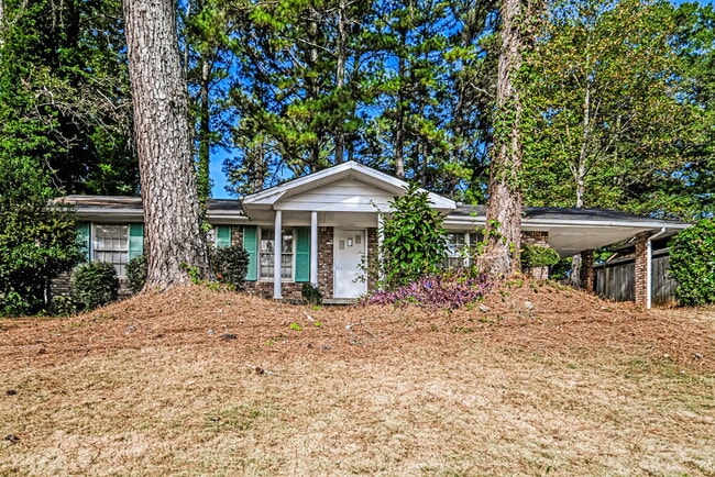 Photo - 2107 Hilton Dr