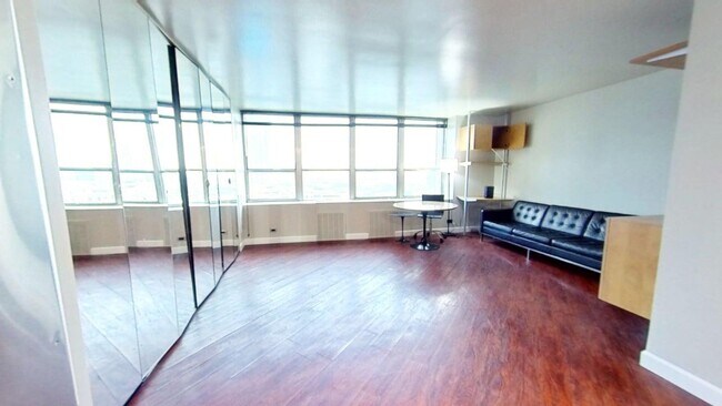 Photo - 655 W Irving Park Rd Unit 1209
