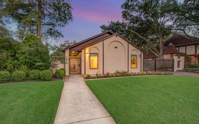 14603 Carolcrest Dr