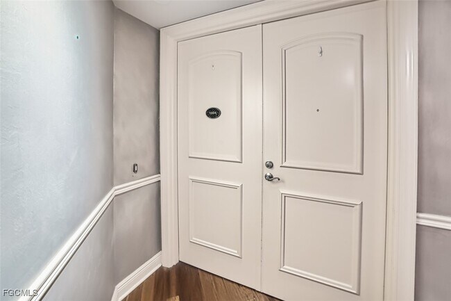 Photo - 2104 W First St Unidad 1004